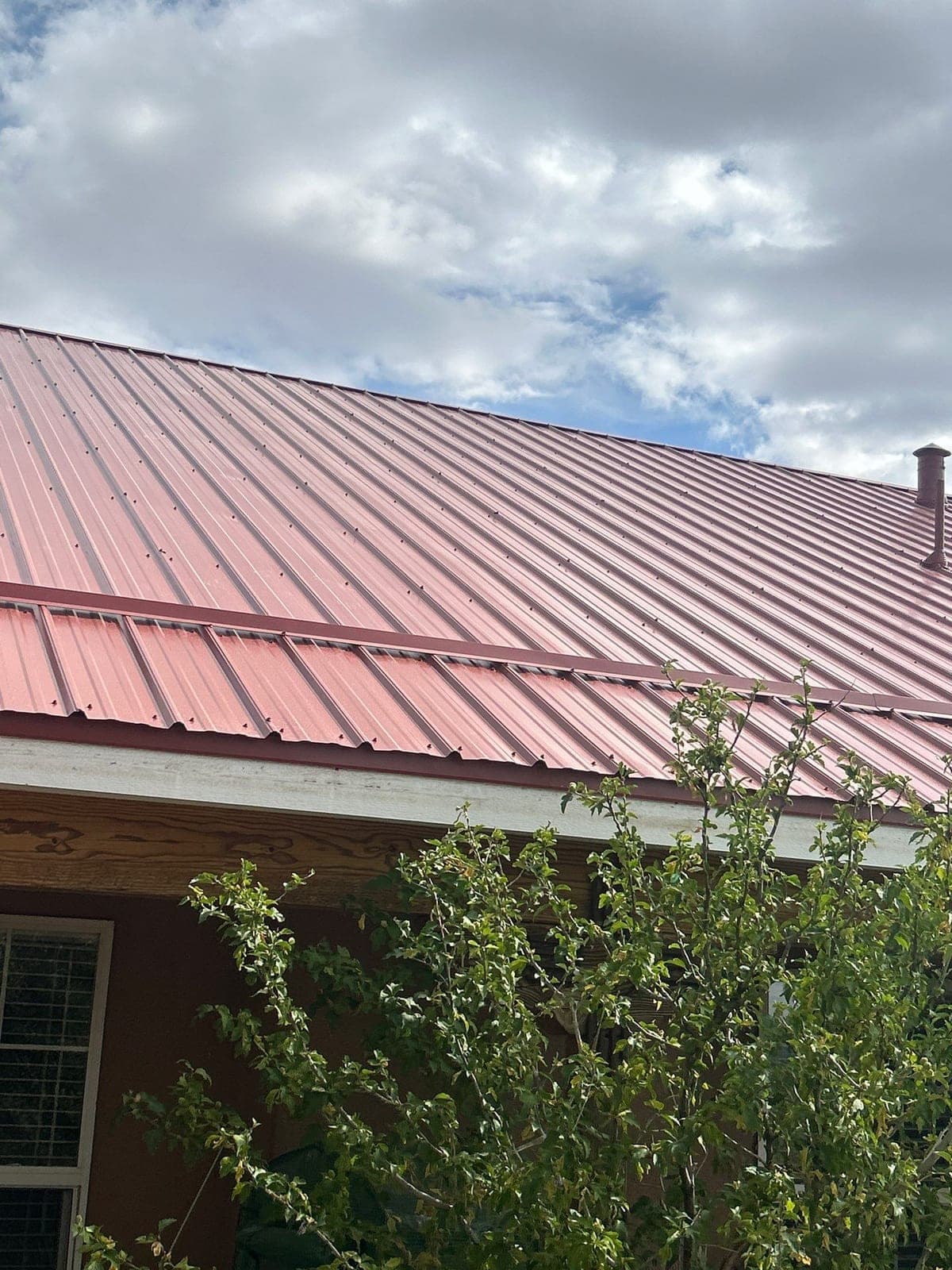 Finished metal roof by Paramount Roofing