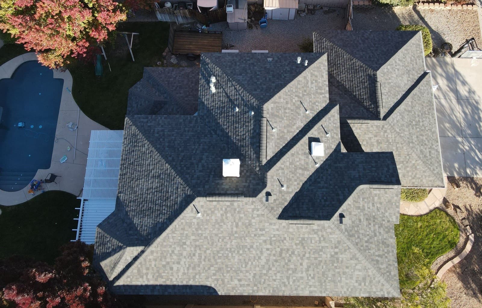 Aerial view of a well-maintained roof on a New Mexico home